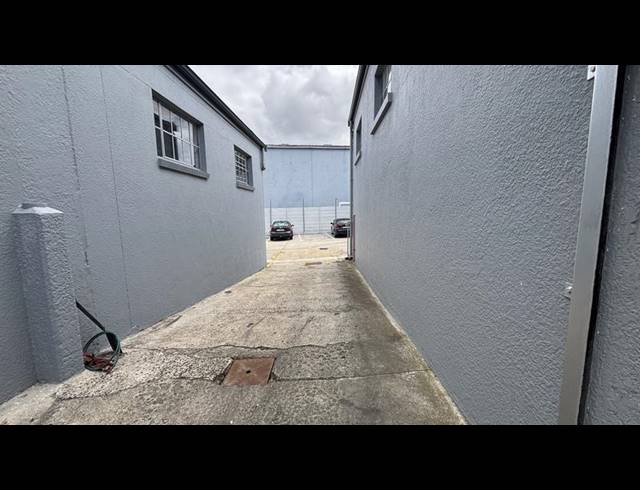 INDUSTRIAL PROPERTY TO RENT IN MAITLAND